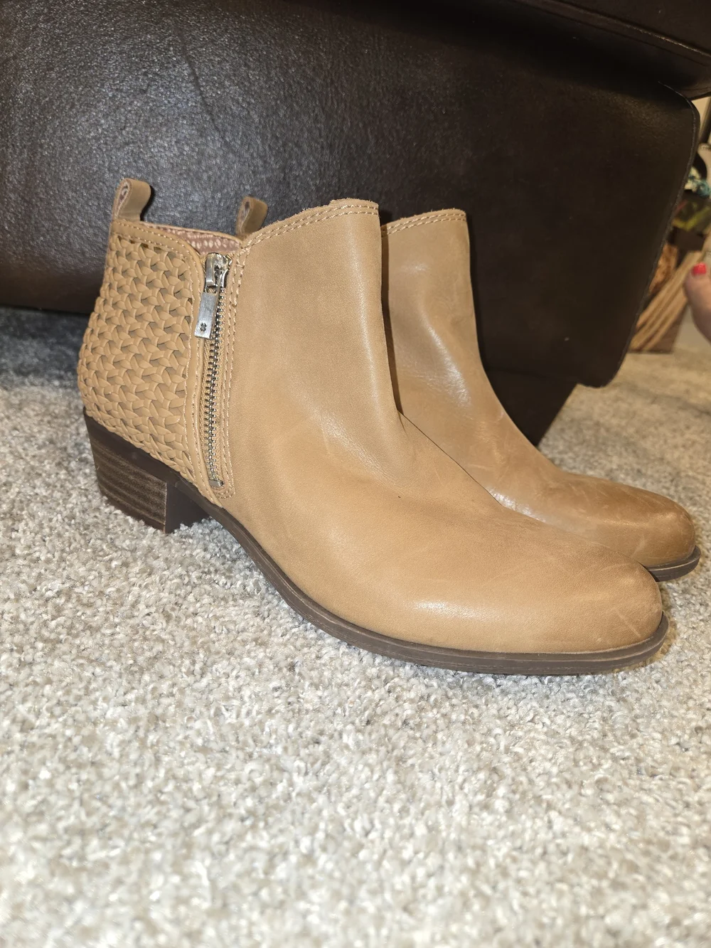 Lucky Brand Basel Tan Leather Ankle Bootie Side Zip US 10M Boho Minimalist